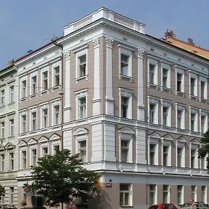 Máchova Hotel