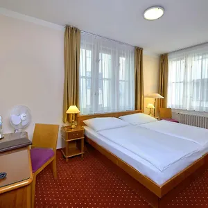 3* מלון Melantrich