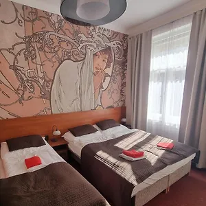 Klara Hotel